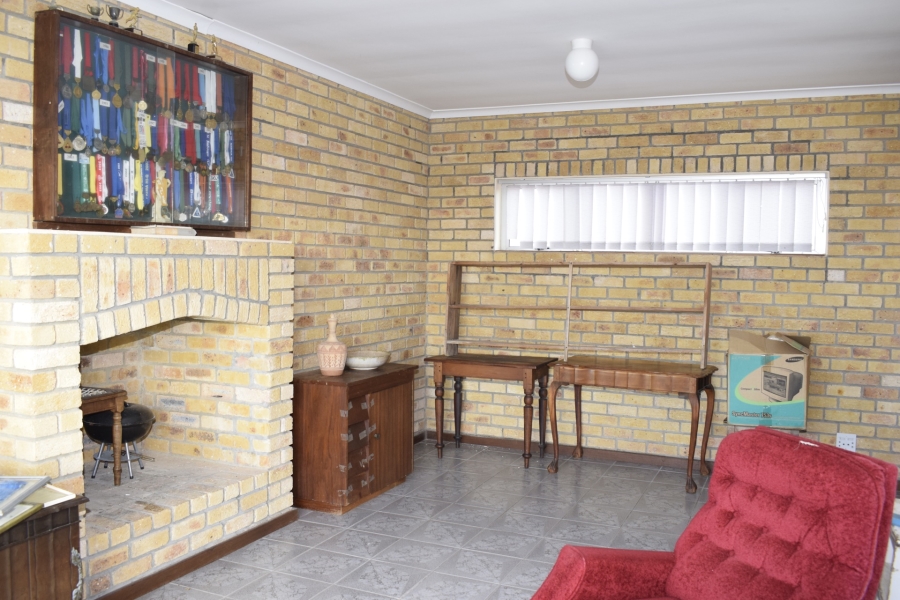 2 Bedroom Property for Sale in Struisbaai Western Cape